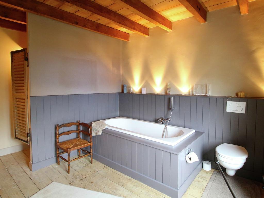 Unique Holiday Home In Virton With Jacuzzi Latour Exterior foto